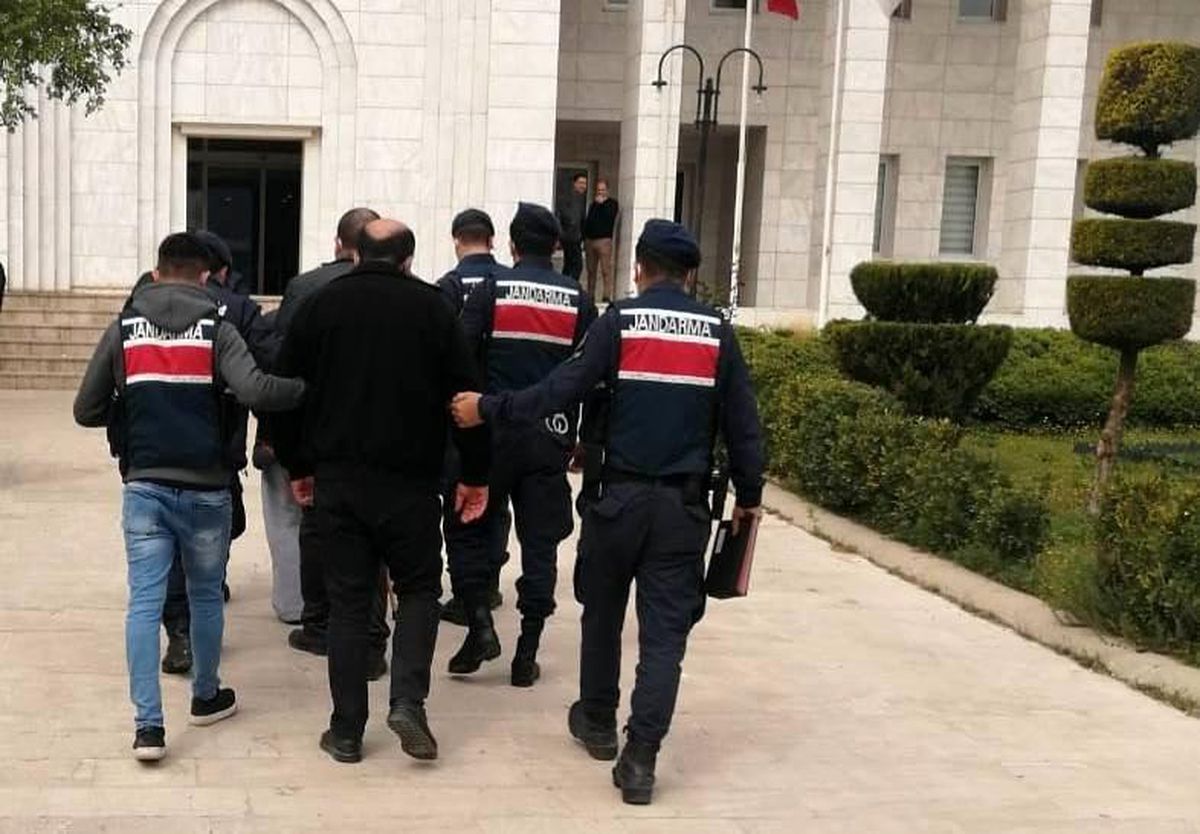 Son dakika haberi | Milas\'ta kesinleşmiş hapis cezaları bulunan 3 şahıs yakalandı