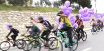 Pedalları kanser hastaları için çevirdiler, gökyüzüne mor balonlar uçurdular