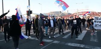 PODGORİCA - Srebrenitsa'daki soykırımı inkar eden Karadağlı bakanın görevden alınması isteniyor