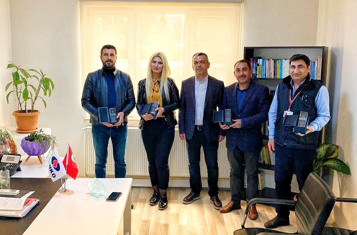 SANKO\'dan sağlık çalışanlarına plaket
