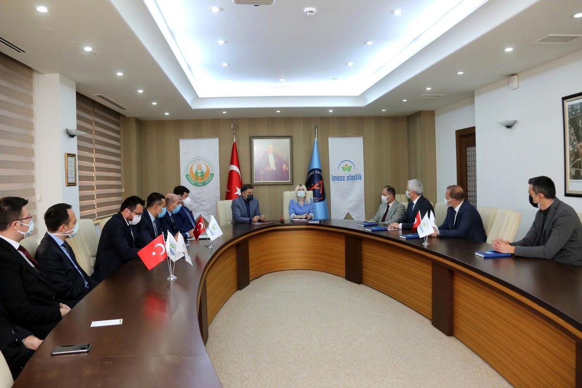 AÜ ile Tarım Kredi Kooperatifleri Birliği arasında iş birliği protokolü imzalandı