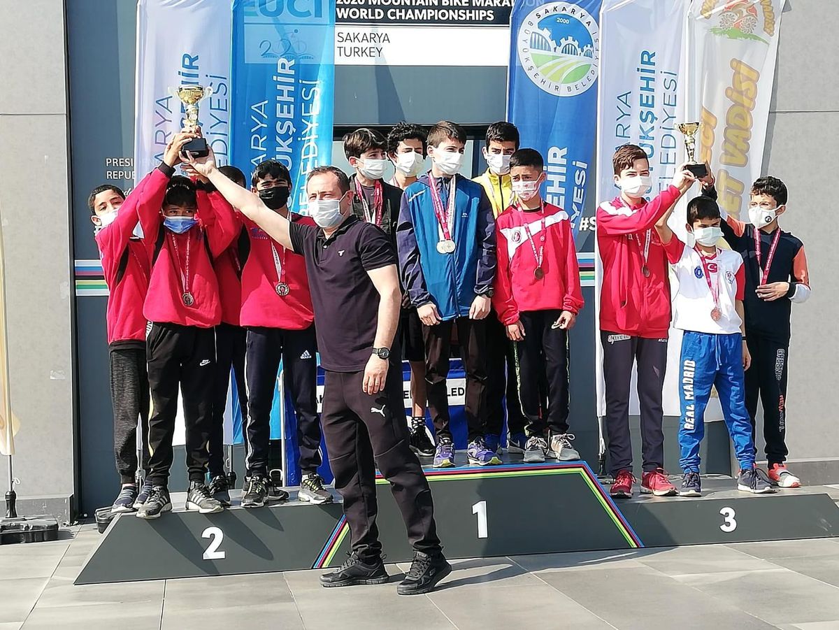 Ayçiçeği Bisiklet Vadisi, 7 farklı şehirden 180 sporcuya ev sahipliği yaptı