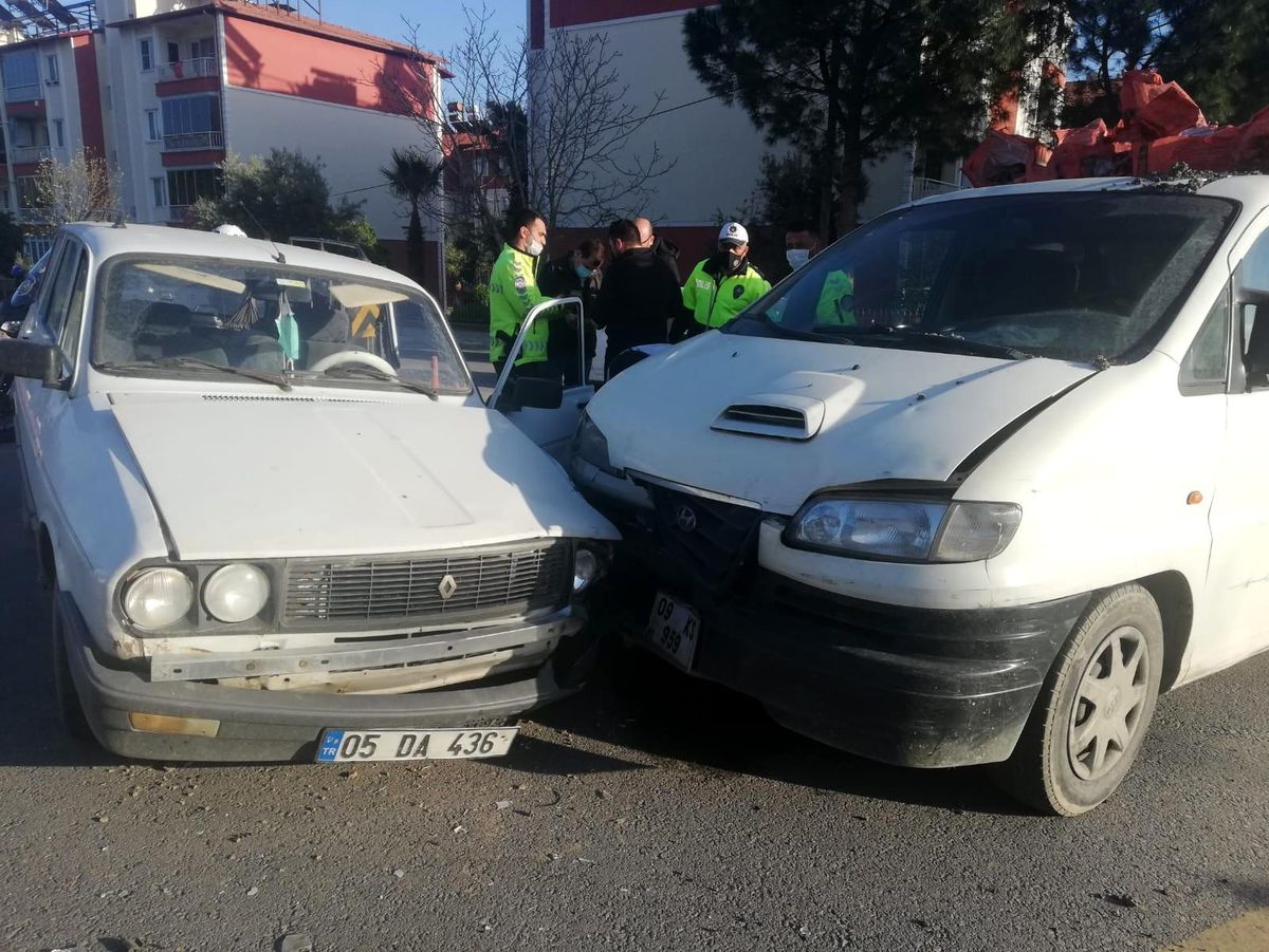 Son dakika haber: Aydın\'da trafik kazası: 2 yaralı