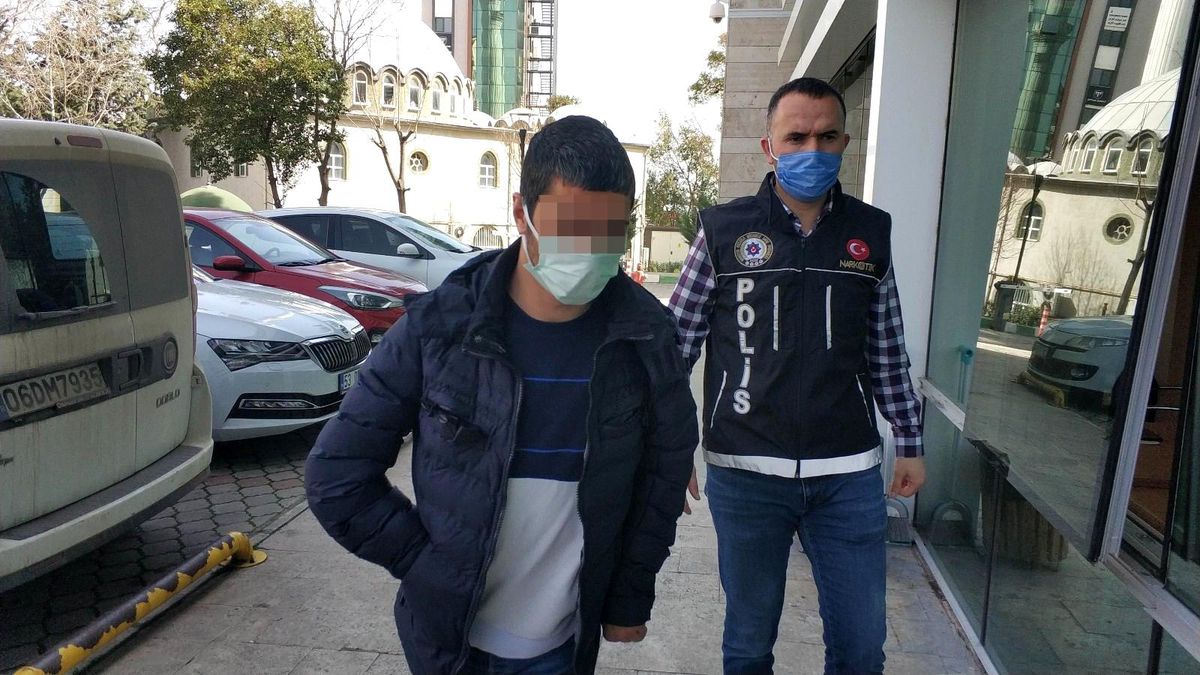 İkametinde uyuşturucu hap ele geçen şahıs gözaltına alındı