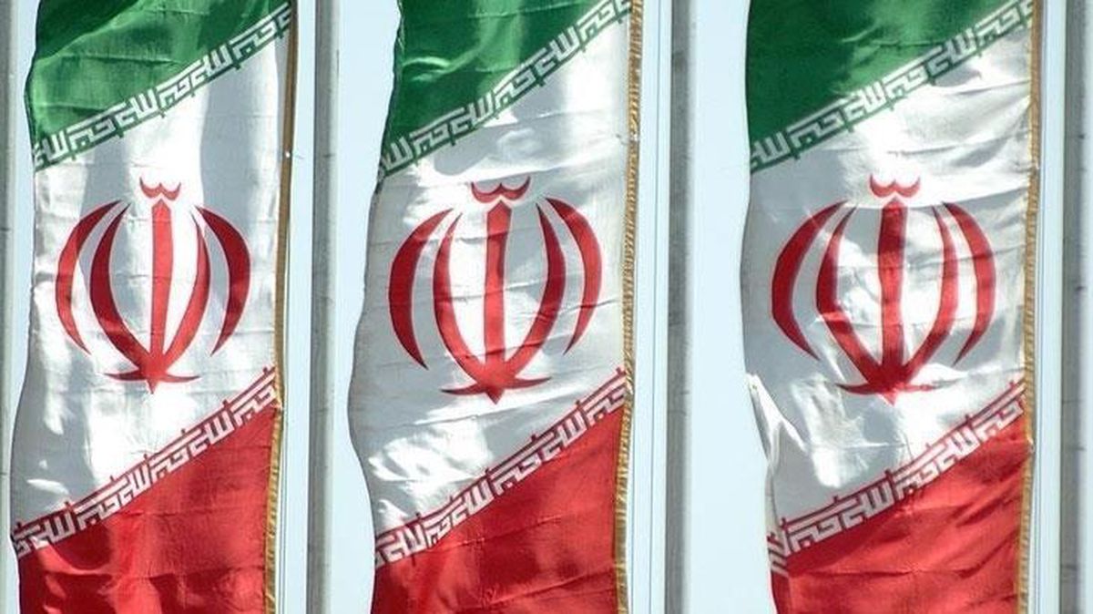 İran'a ait ticaret gemisinin Kızıldeniz'de saldırıya uğradığı iddiası