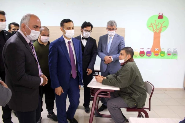 Kahta'da zihinsel engelli ve otizmli öğrencilere özel 'Uygulama Evi' açıldı