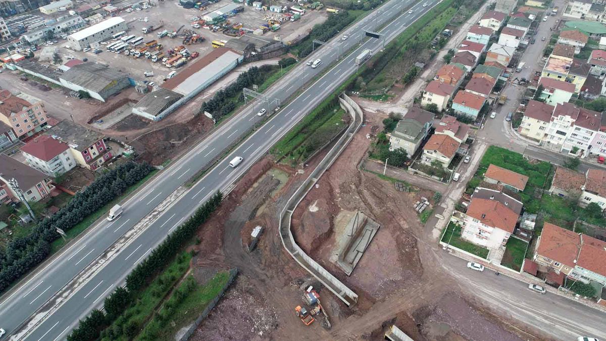 Körfez\'de otoyol geçiş köprüsü yapımı devam ediyor