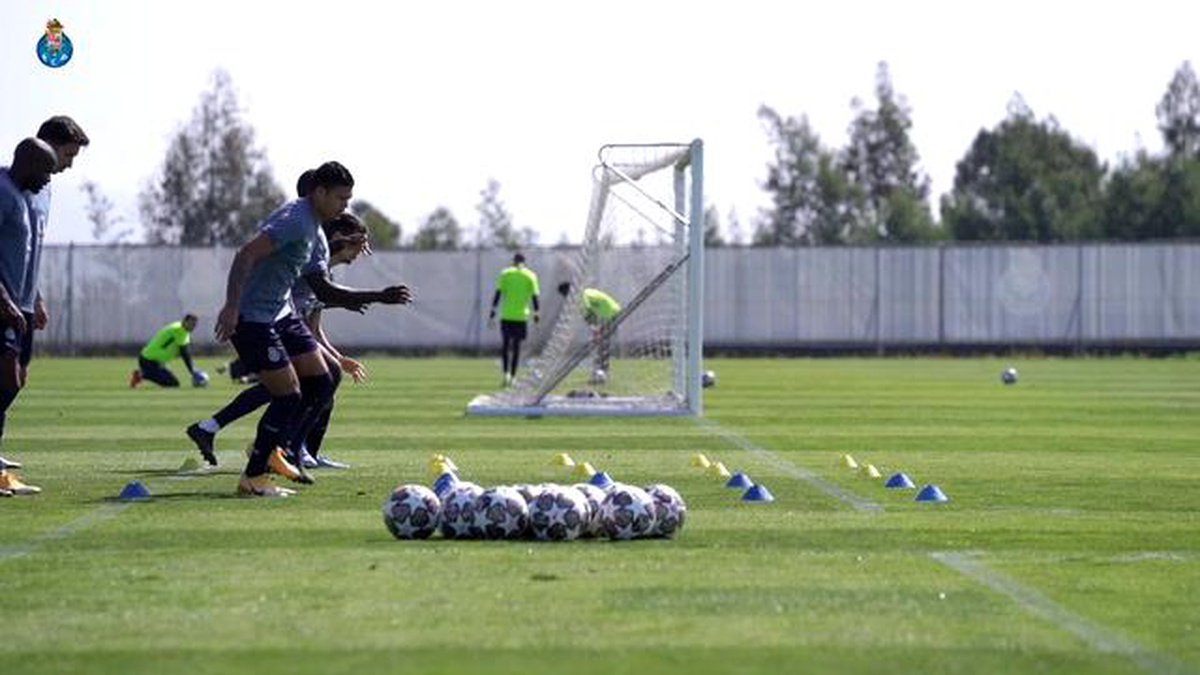 Porto Şampiyonlar Ligi\'nde Oynayacağı Chelsea Maçı İçin İspanya\'ya Gitti