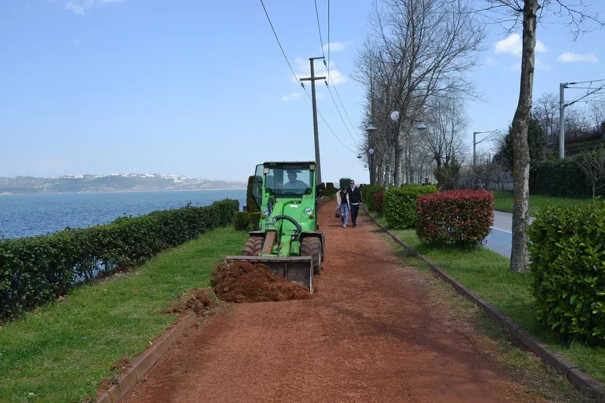 Sapanca\'da yürüyüş yollarına bahar bakımı