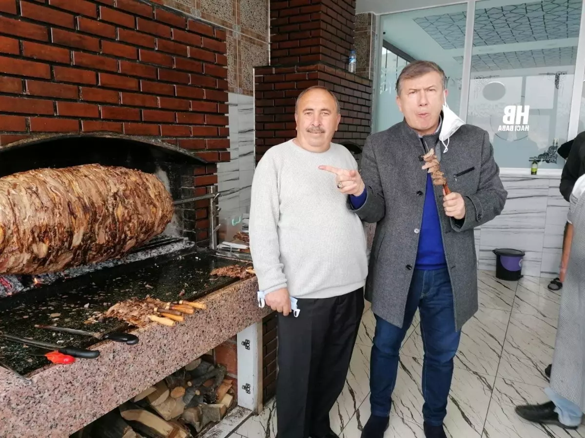 Tanju Çolak, Oltu Cağ kebabının tadına hayran kaldı