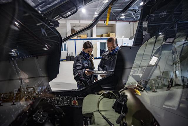 28 yaşındaki Pilot Komiser Yardımcısı Özge Karabulut tarihe geçti