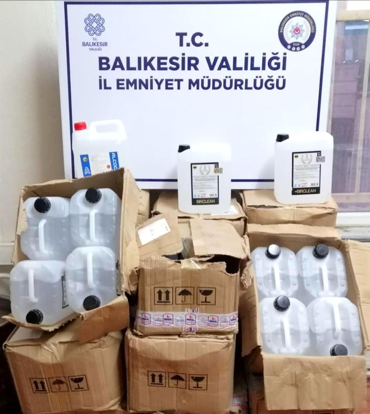 Son Dakika | Bandırma\'da etil alkol ele geçirildi