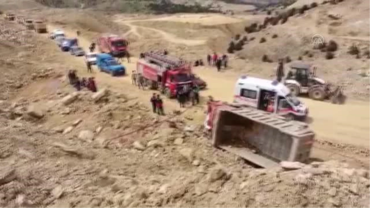 Son dakika: Barit madeninde uçuruma devrilen kamyonun sürücüsü öldü