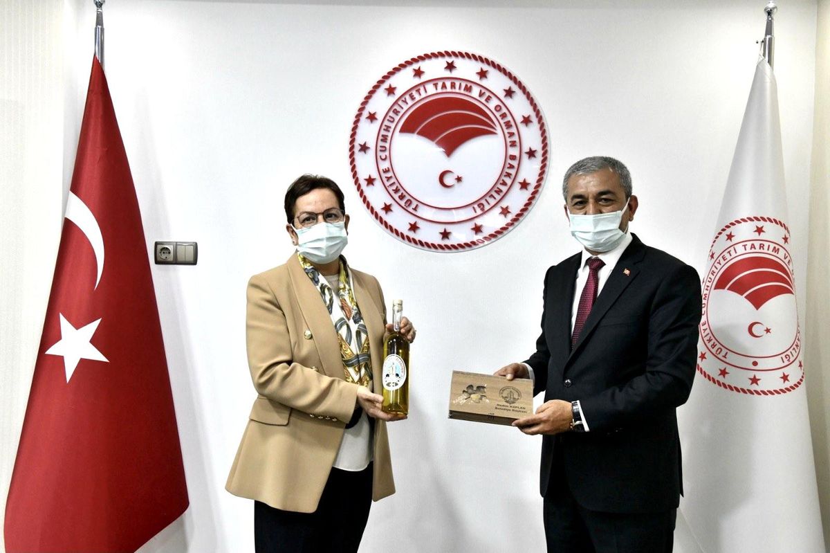 Başkan Kaplan, Koçarlılı üreticilerin taleplerini Ankara\'ya taşıdı