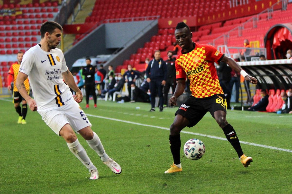 Göztepe\'nin Kante\'si: Obinna Nwobodo