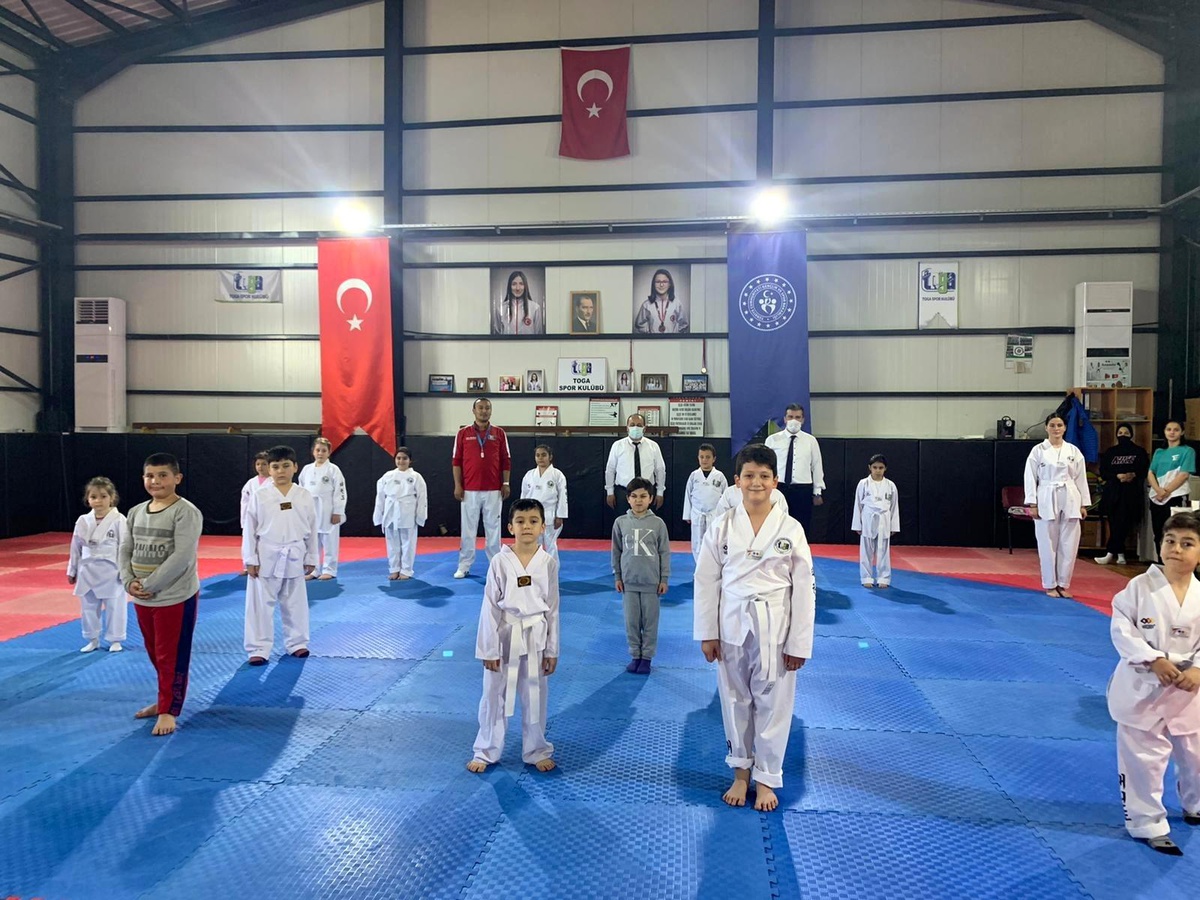Son dakika spor: Hakan Yüksel Çaycuma\'daki sporcuları ziyaret etti