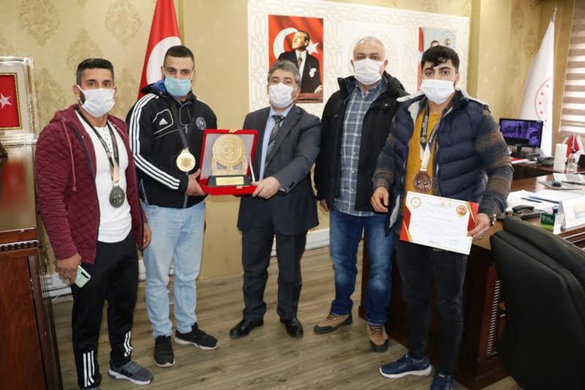 İl Müdürü Demir, Başarılı Sporcuları ağırladı
