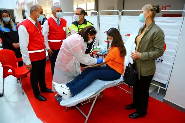İnci: Türk polisi cephede ve sedyede kanını vermeye hazır