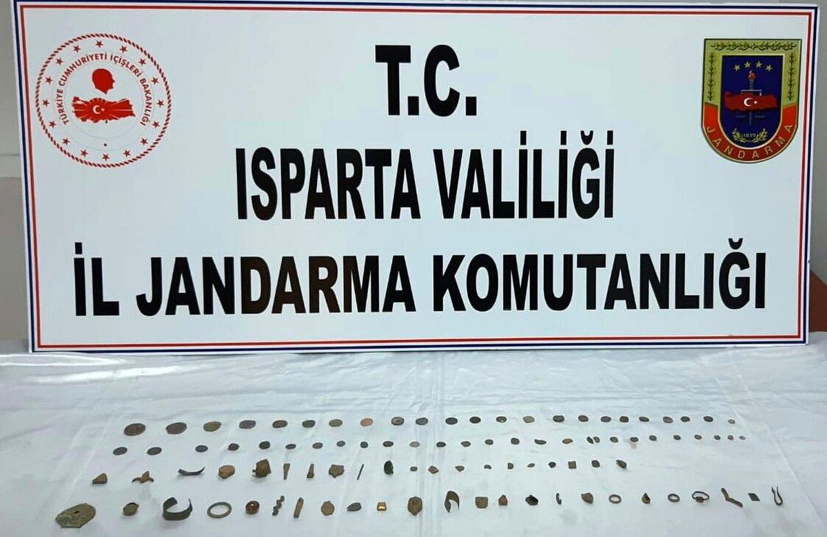 Son dakika haberleri: Isparta\'da 108 tarihi eser ele geçirildi