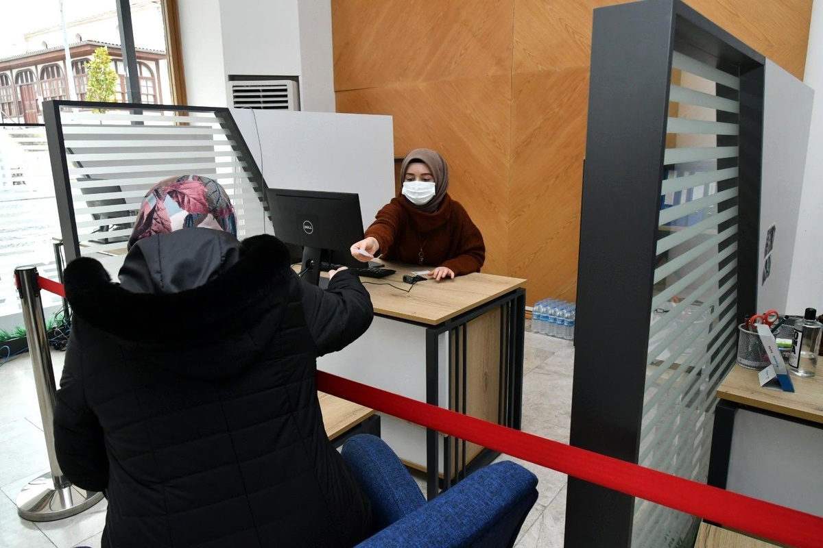 İşverenlere nitelikli personel Büyükşehir\'den