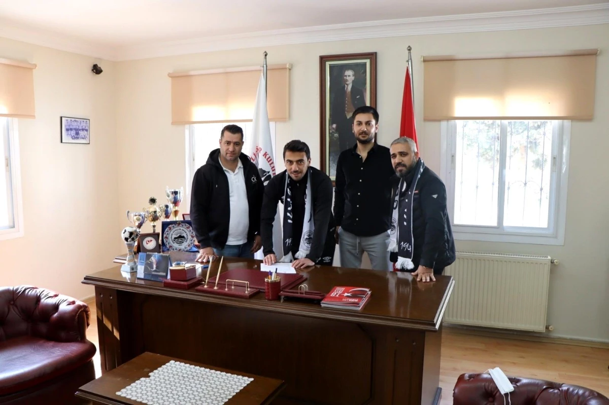 Son dakika haberi! Kuşadası Gençlikspor\'da yeni transferler imza attı