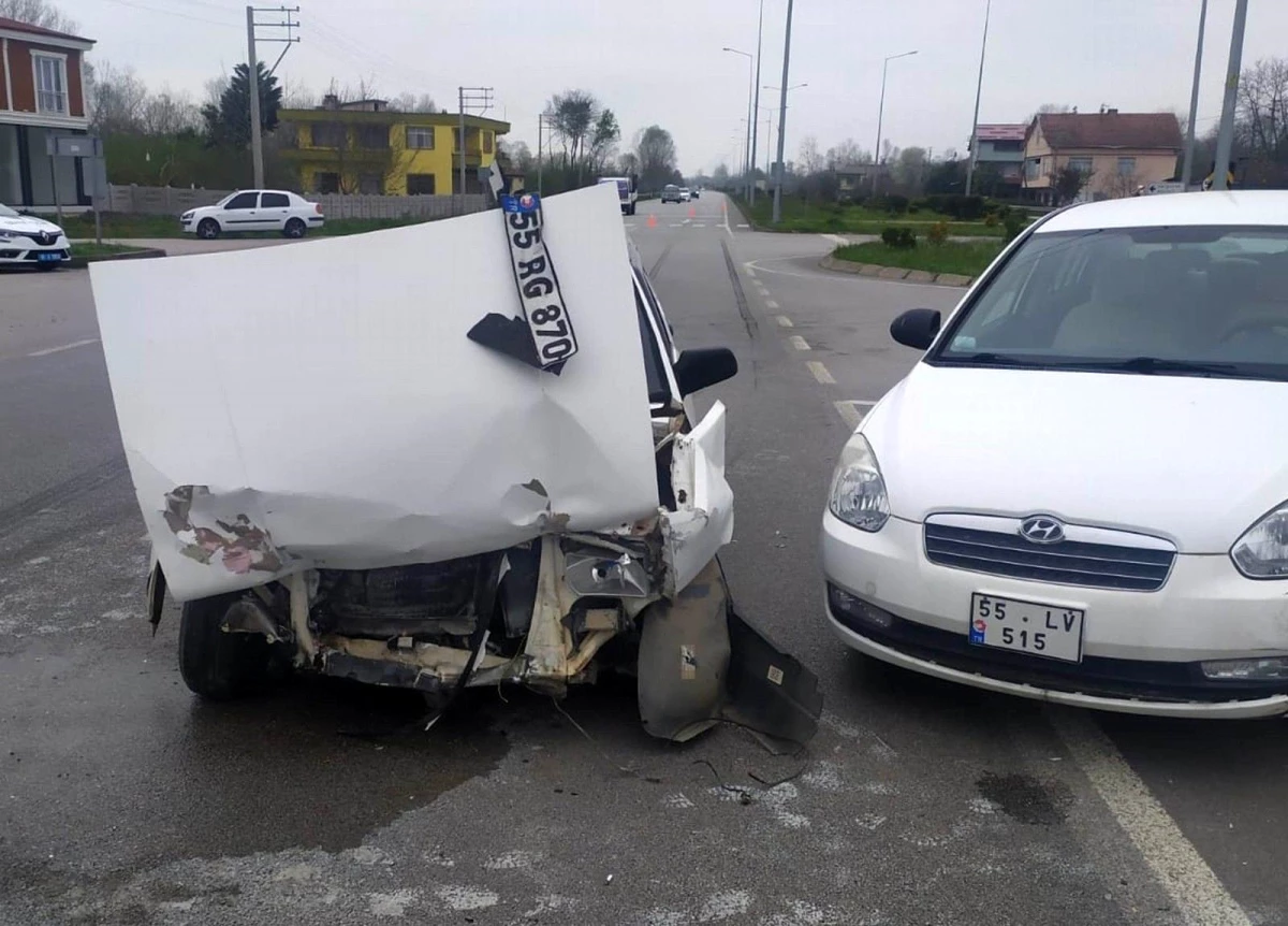 Samsun\'da trafik kazası: 5 yaralı