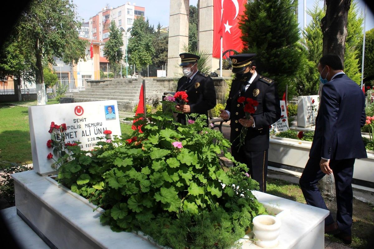 Son dakika! Şehit polisler için mevlit okutuldu