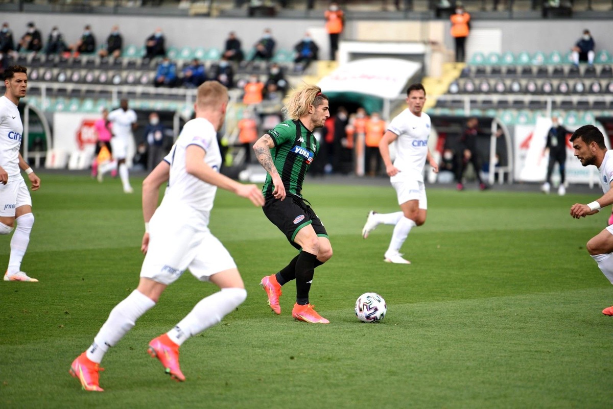 Süper Lig: Denizlispor: 0 Kasımpaşa: 0 (İlk yarı)