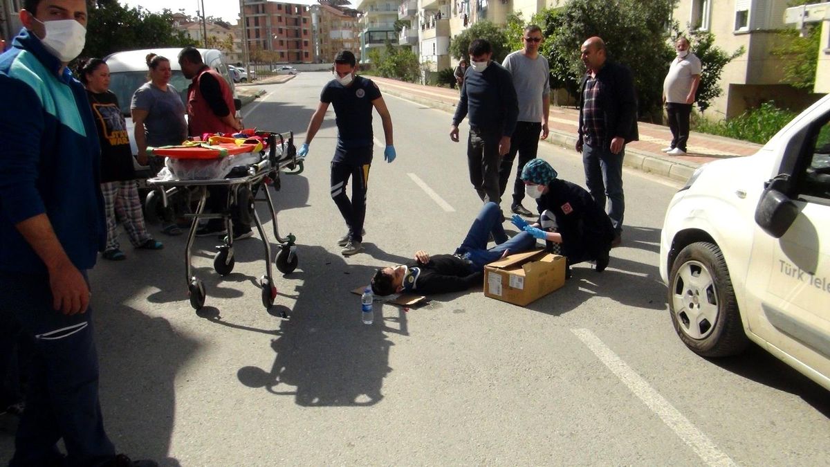 Ticari araca çarpan bisiklet sürücüsü yaralandı