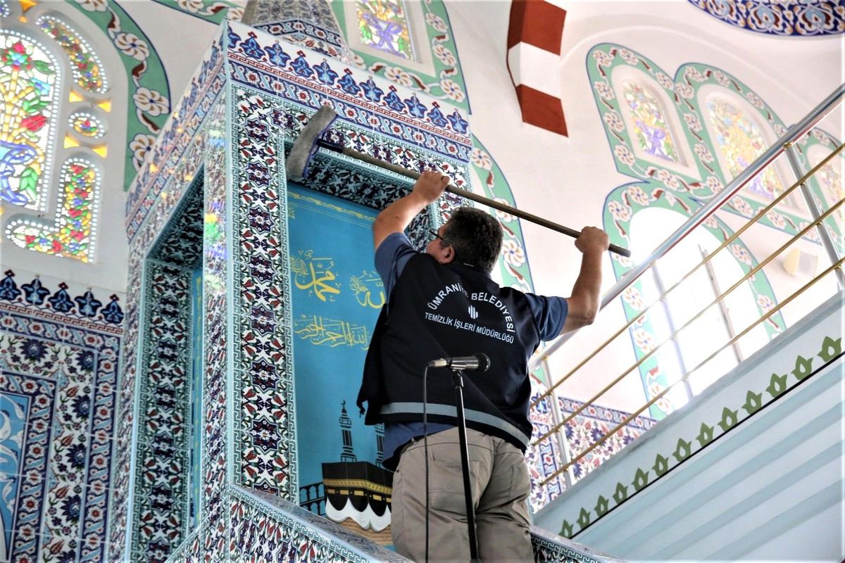Ümraniye\'de ibadethaneler Ramazan\'a hazır