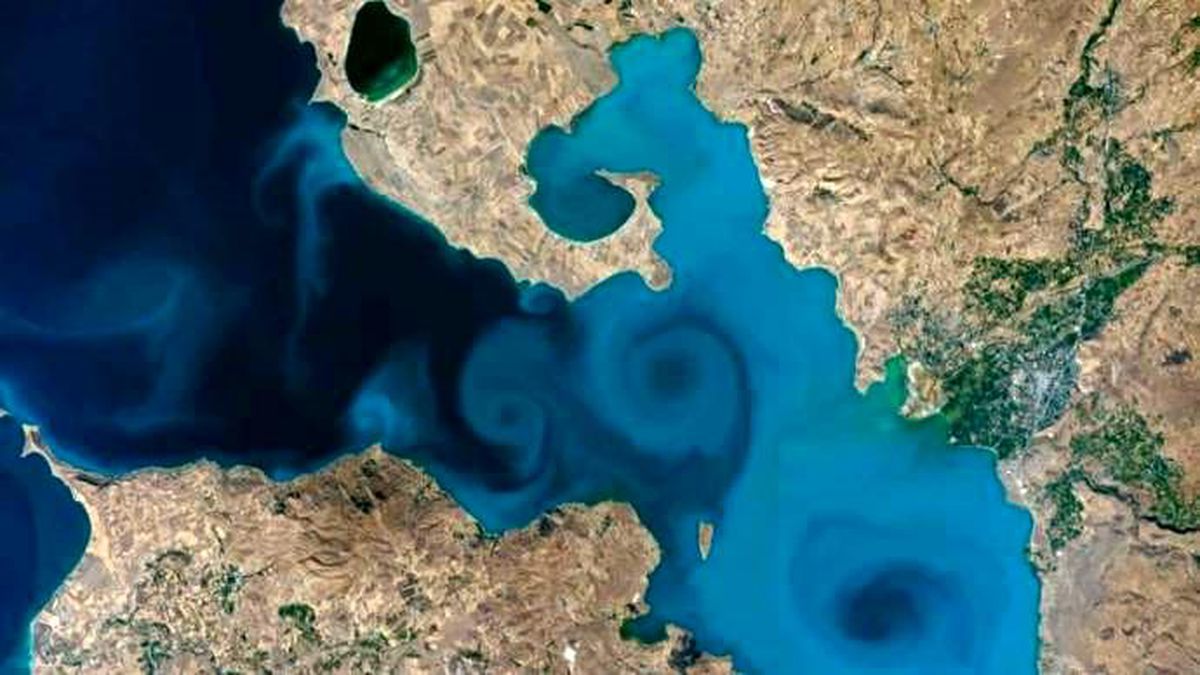 Uzaydan Çekilen Van Gölü Fotoğrafı Finalde