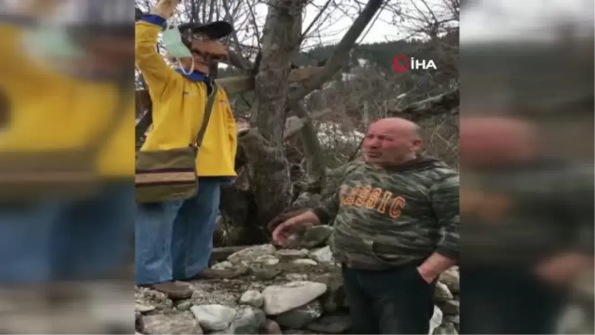 Vaka sayısı sıfır olan köyde ilginç korona önlemi...Köyün girişine ahşaptan insan heykeli yaptılar, çantasına da maske doldurdular