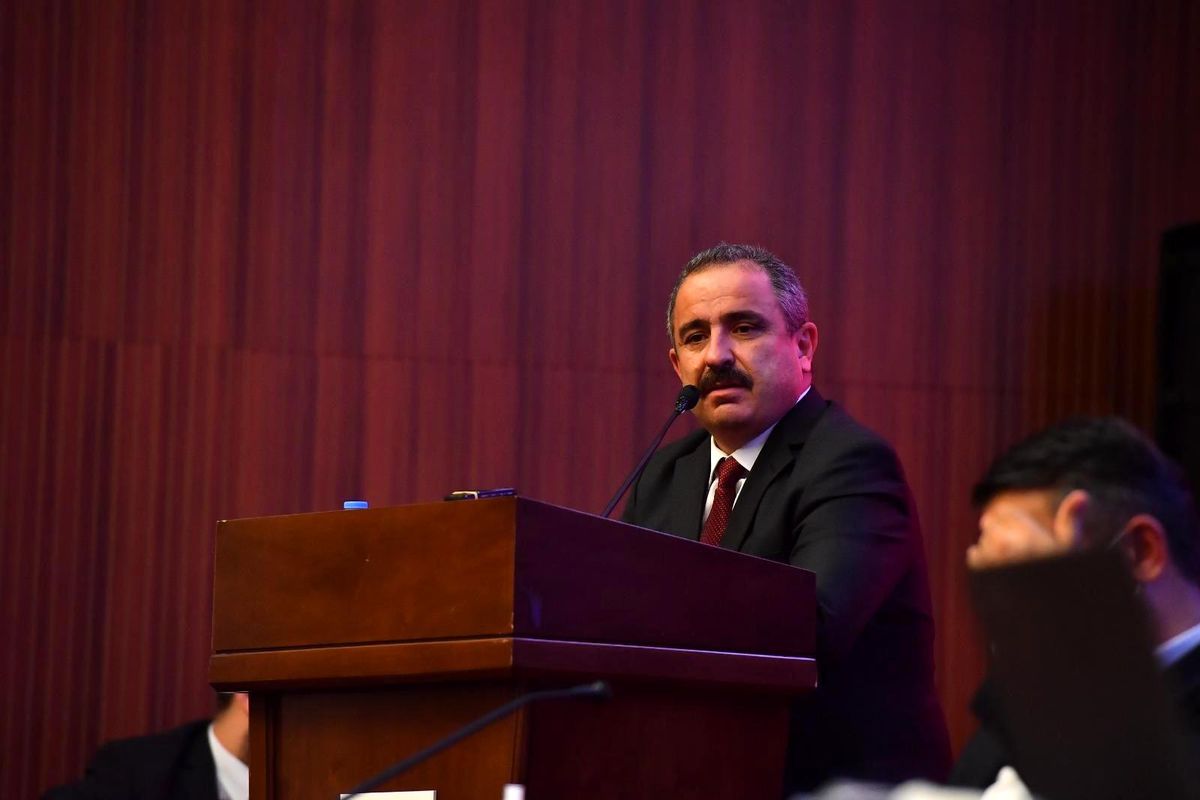 Ankara Belediye Meclis Üyesi Burhan: "Ankara Büyükşehir Belediye Başkanı olarak bu konuyla ilgili iki satırlık bir açıklama yapın"