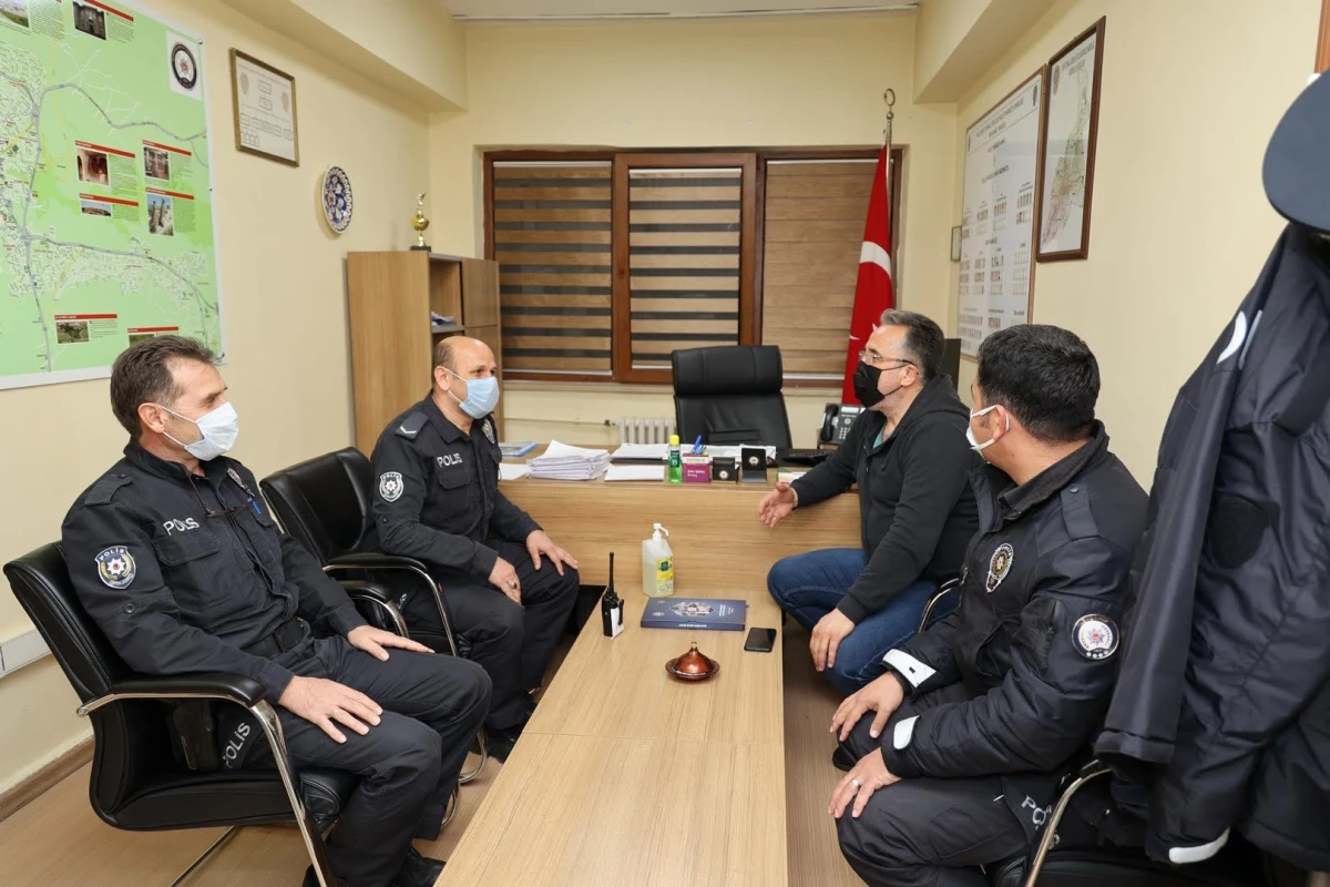 Başkan Savran\'dan polis noktalarına ziyaret