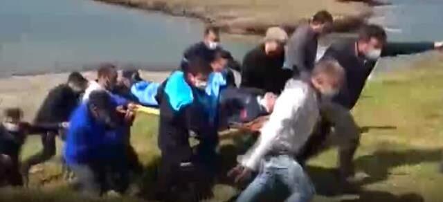 İzmir'de düşen askeri uçaktaki 2 pilot böyle kurtarıldı İzmir'de düşen askeri uçaktaki 2 pilot böyle kurtarıldı