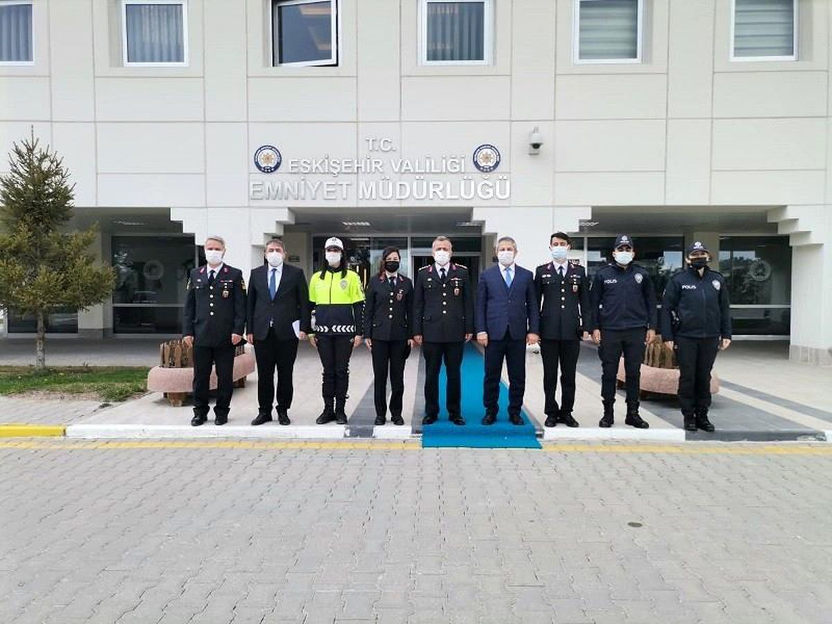 Son dakika! Jandarma omuz omuza görev yaptığı polis teşkilatını unutmadı