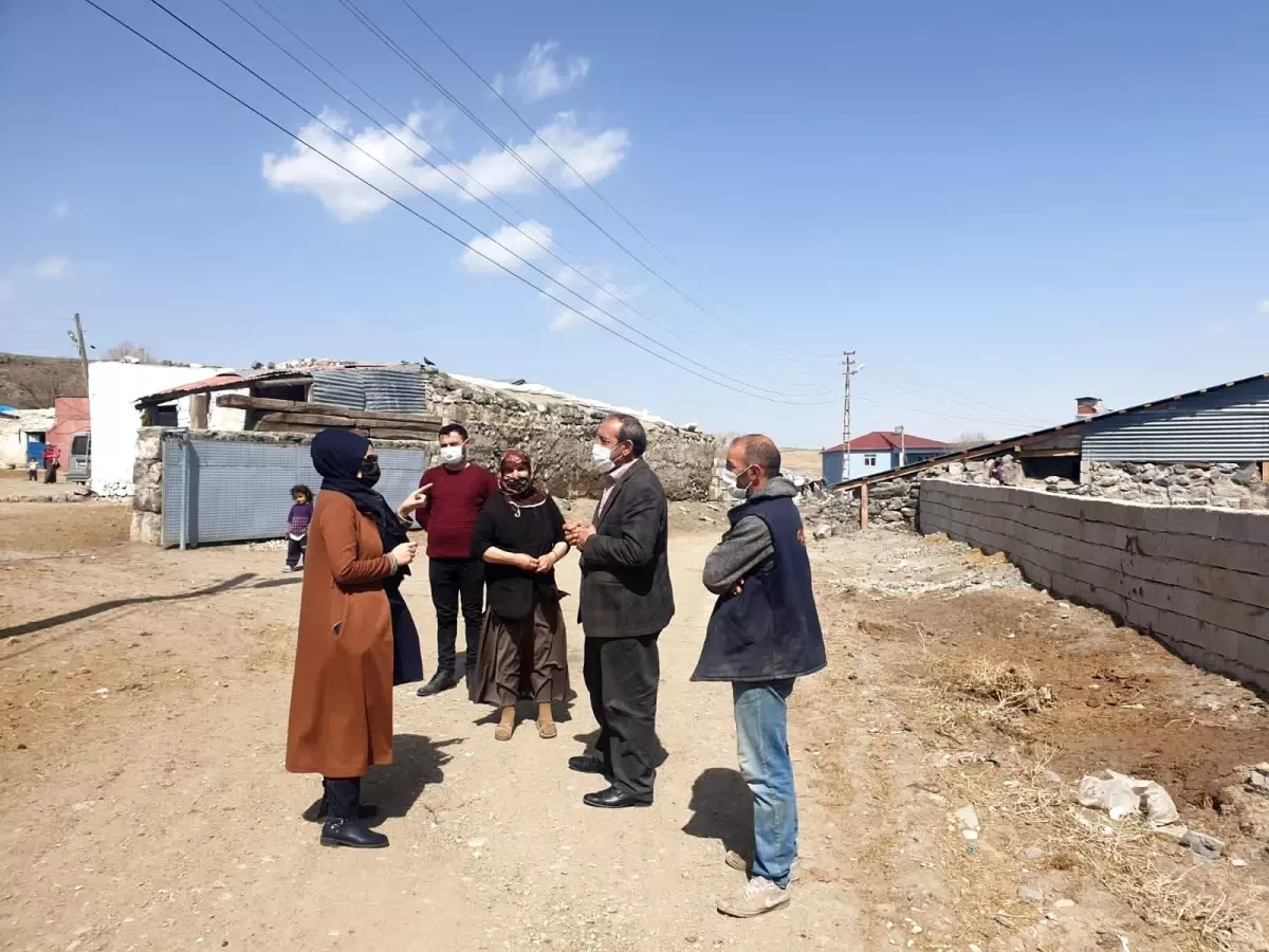 Kaymakam Çakas, köylerde incelemelerde bulundu