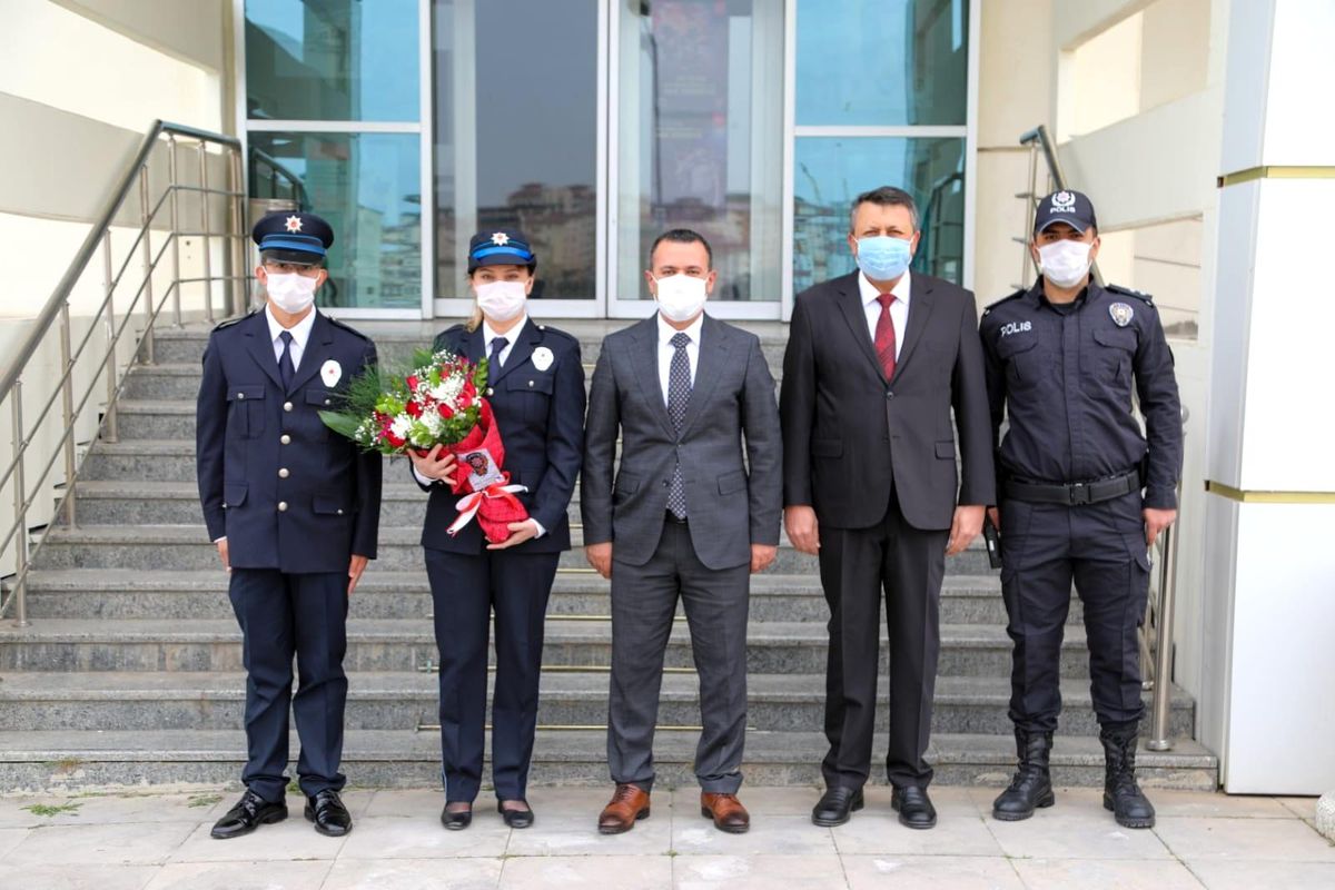 Kaymakam Türkman\'dan kahraman polislere ziyaret