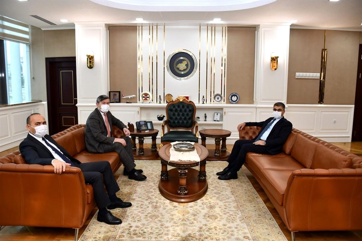 Son dakika haber... Kazakistan Büyükelçisi Saparbekuly, Vali Gürel\'i ziyaret etti