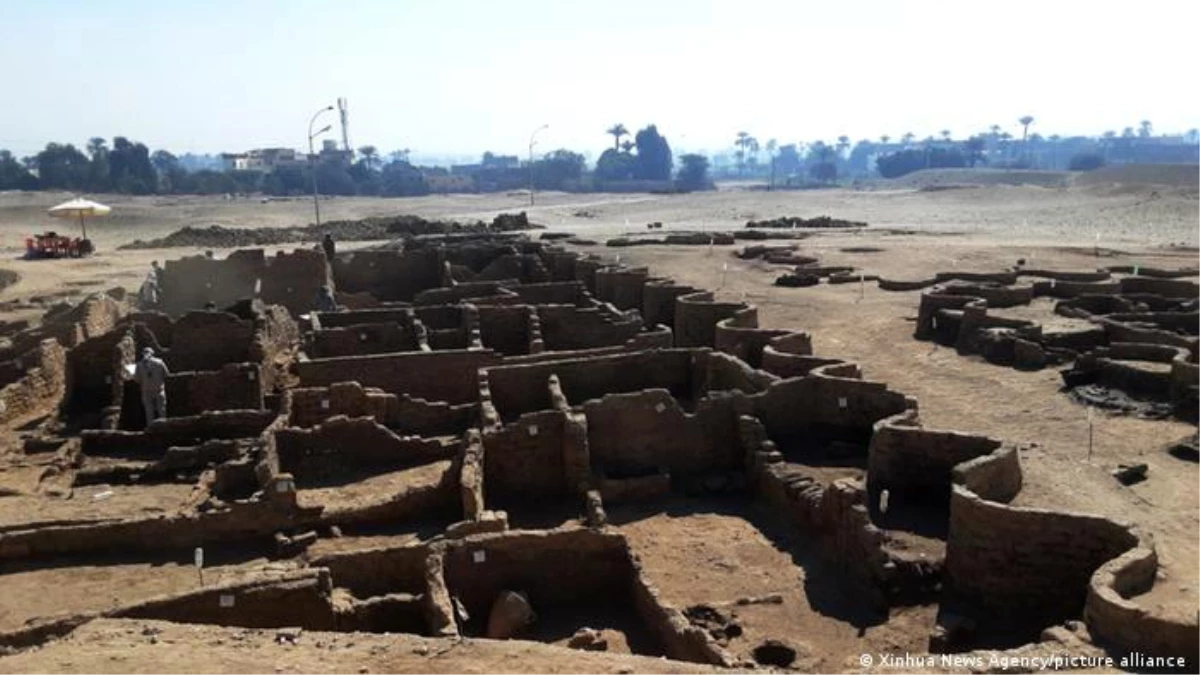 Mısır\'ın 3 bin yıllık "Kayıp Altın Kenti" bulundu