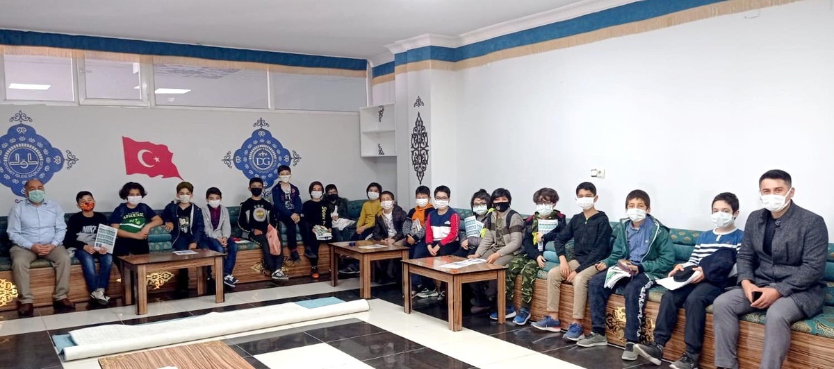 Öğrenciler Diyanet Gençlik Merkezini gezdi