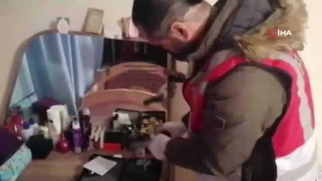 Peker grubuna düzenlenen operasyonda yeni görüntüler ortaya çıktı Peker grubuna düzenlenen operasyonda yeni görüntüler ortaya çıktı