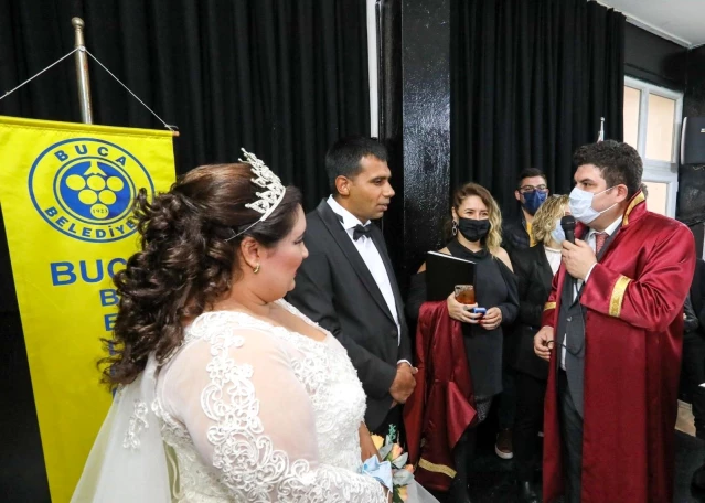 Romanların nikah mutluluğu