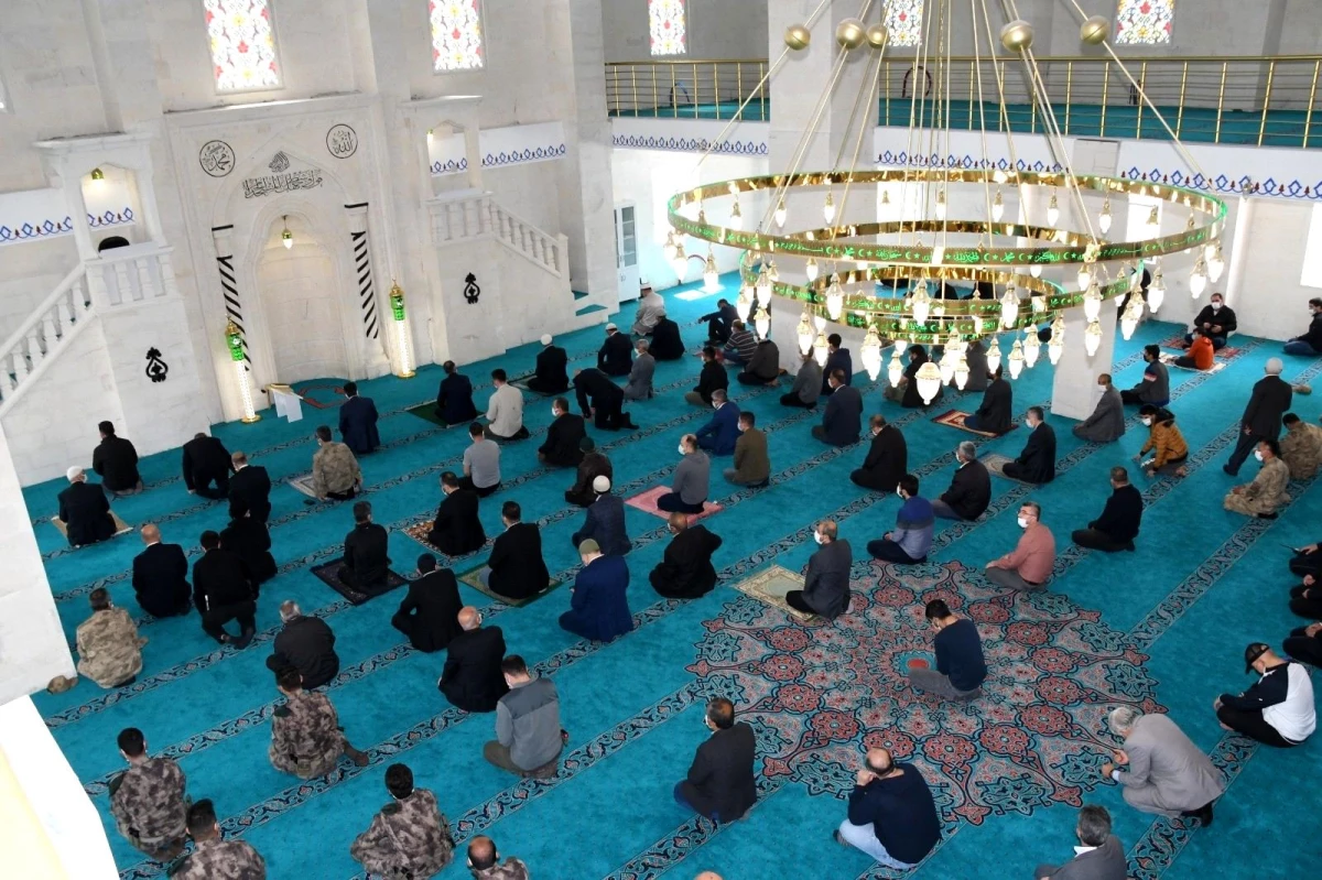 Safvan Bin Muattal Cami ibadete açıldı
