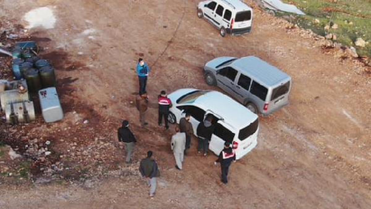 Son dakika haber... Şanlıurfa\'da kaçak sigaraya 4 gözaltı