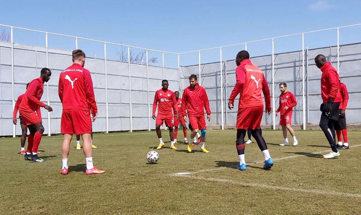 Sivasspor\'da Konyaspor hazırlıkları sürüyor