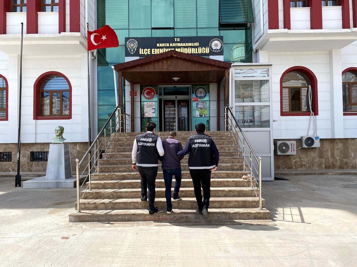 Uyuşturucu ticareti yapan şahıs tutuklandı