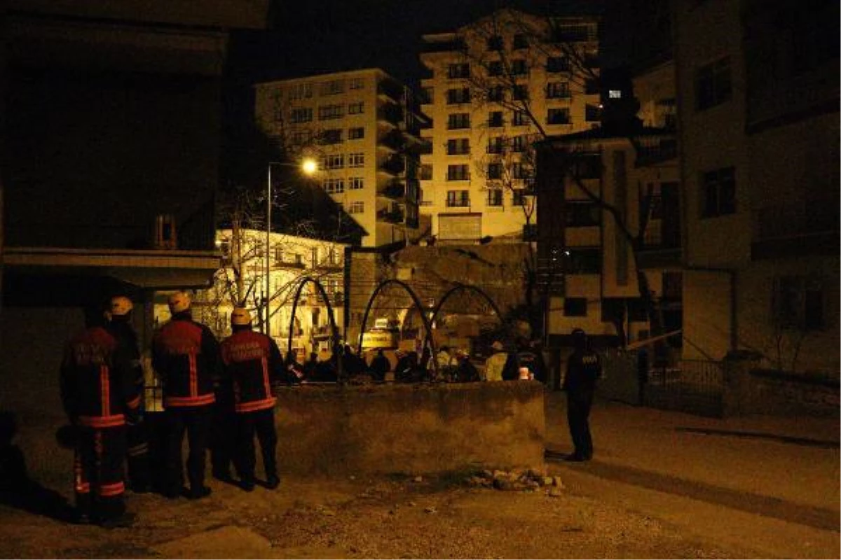 Ankara\'da, temeli kayan apartman nedeniyle 21 bina boşaltıldı (2)- Yeniden
