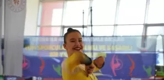 Ayşe Begüm Onbaşı cimnastikte sezona 3 Türkiye şampiyonluğu ile başladı