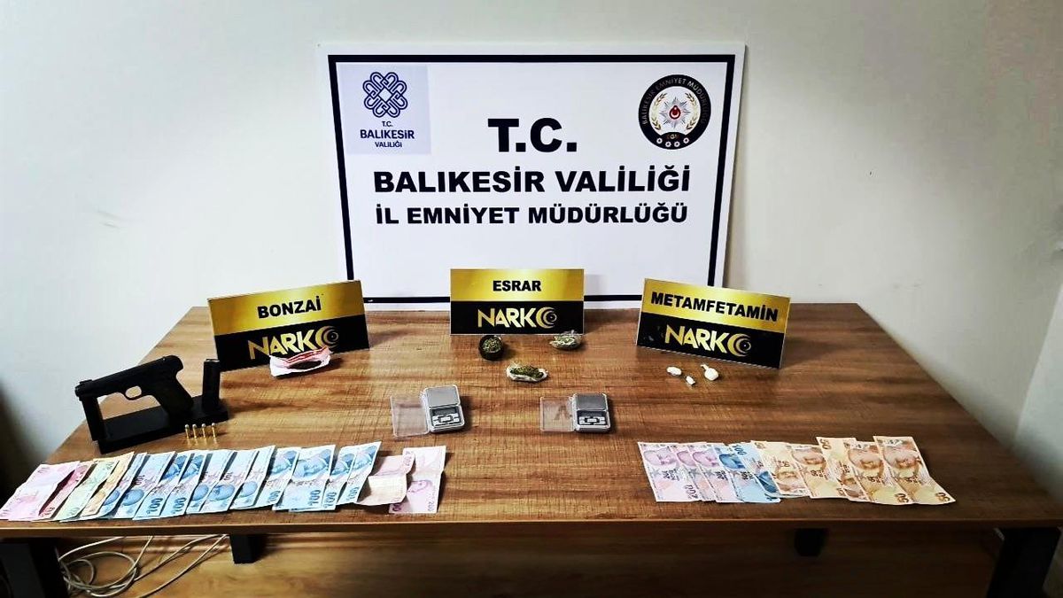 Balıkesir\'de uyuşturucu operasyonunda 4 kişi tutuklandı